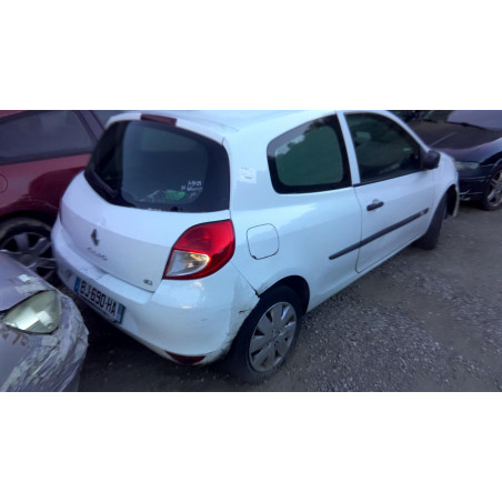 Etrier avant gauche (freinage) - CLIO 3 PHASE 2