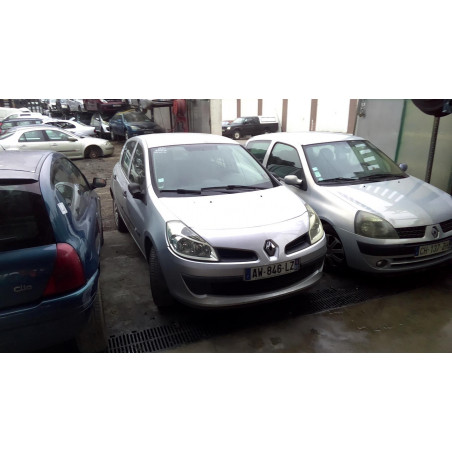 Renfort pare choc avant (traverse) - RENAULT CLIO 3