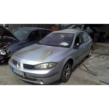 Feu arriere secondaire gauche (feux) - RENAULT LAGUNA 2