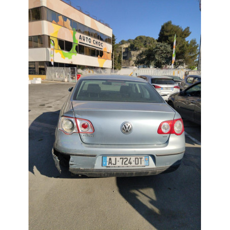 Porte avant droit - PASSAT 5